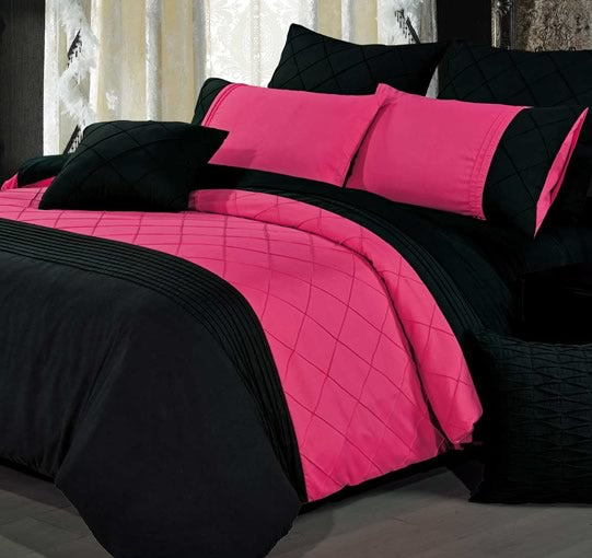 Falcon Hot Pink Quilt Cover Set by Luxton – Cottonbox Pty Ltd